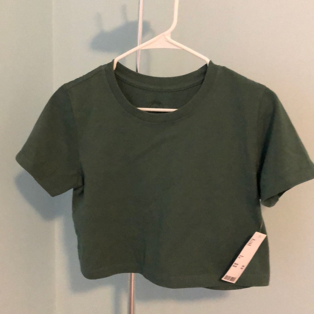 Urban Outfitters- Short Tee
